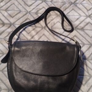 Vintage Coach Black Leather Cross Body Purse